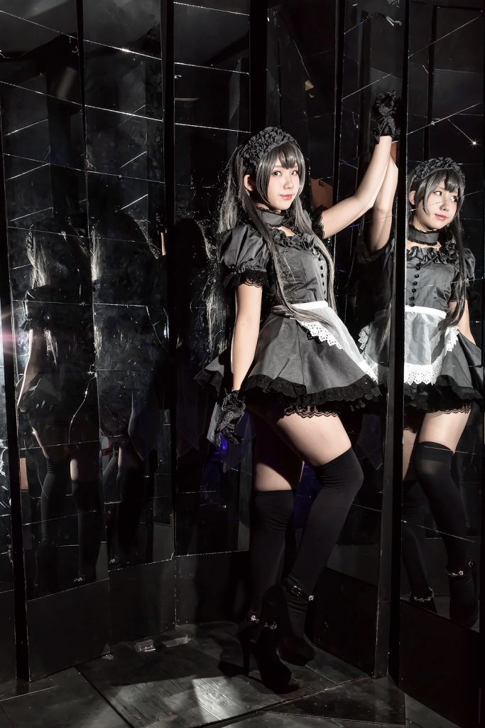 Rabbit play pictorial - black maid(29)